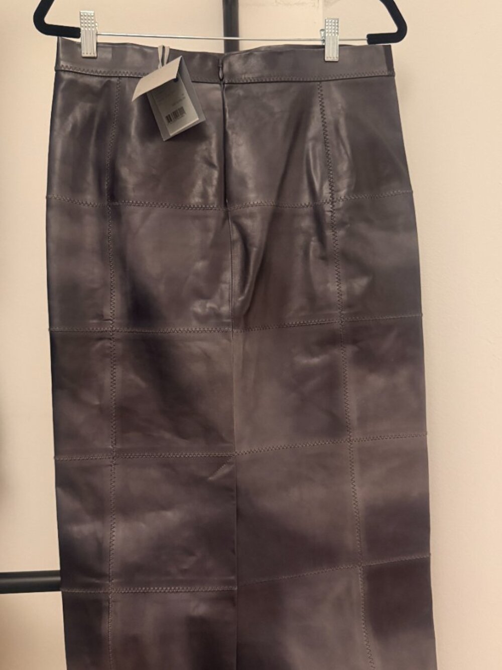 Tom Ford Patch Calf Leather Knee-Length Skirt - Picture 2 of 6